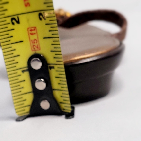 Stylish Bronze Sandals with Gold/Bronze Embellishments - Picture 9 of 9